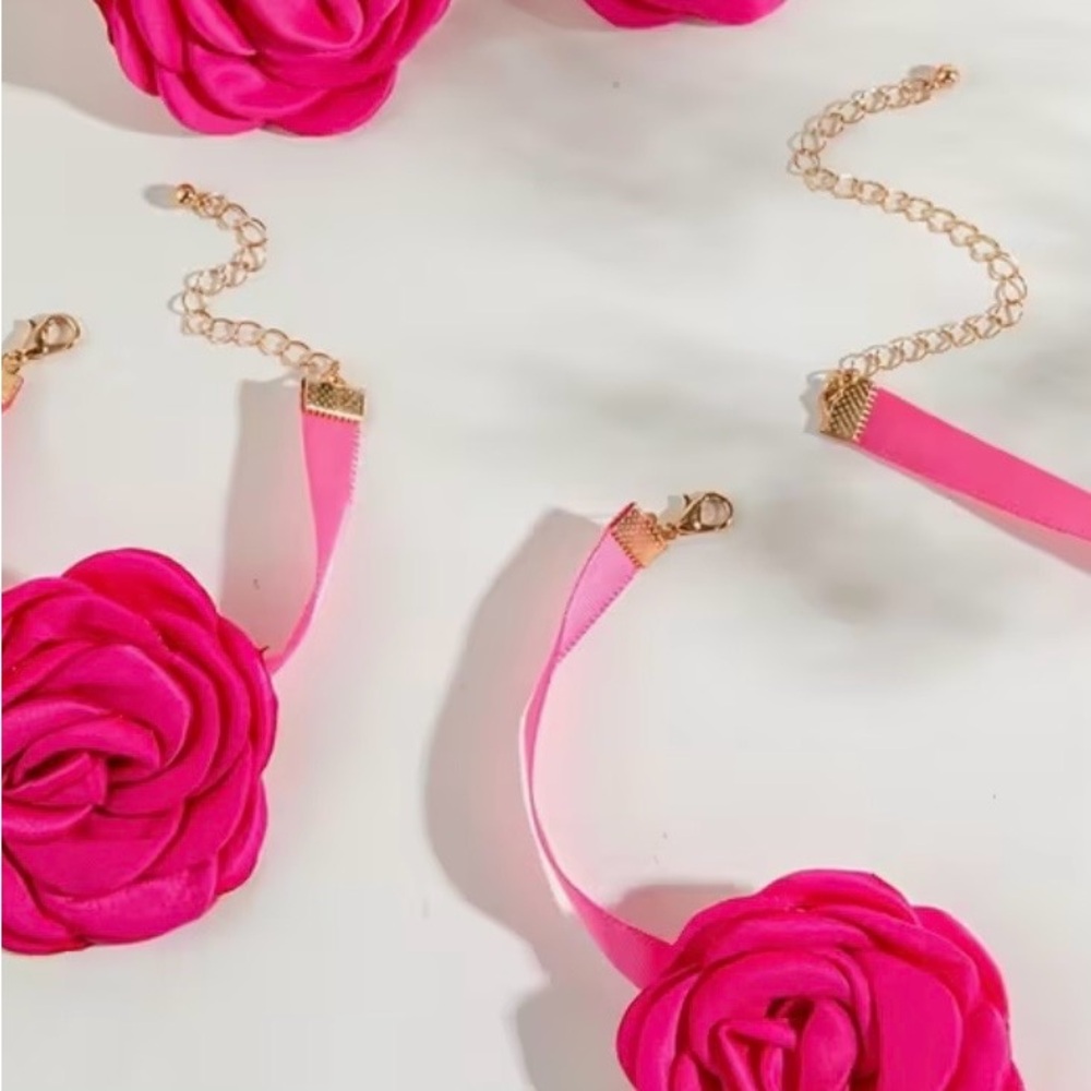 Elegant Pink Rose Choker Necklace